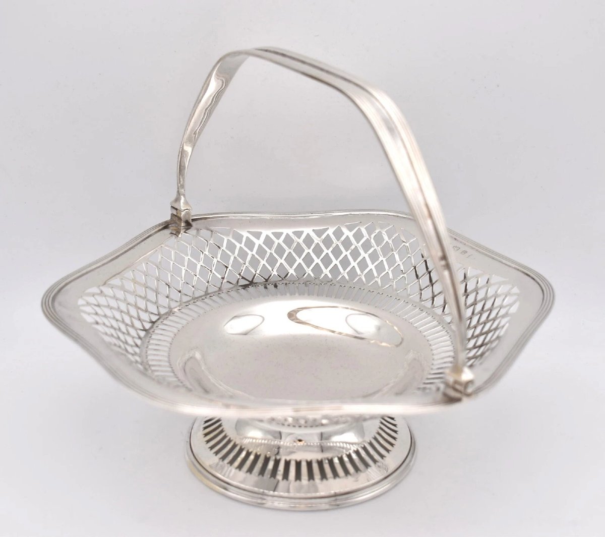 Edwardian 1909 Birmingham Solid Silver Lattice / Pieced Detailed Basket-photo-2