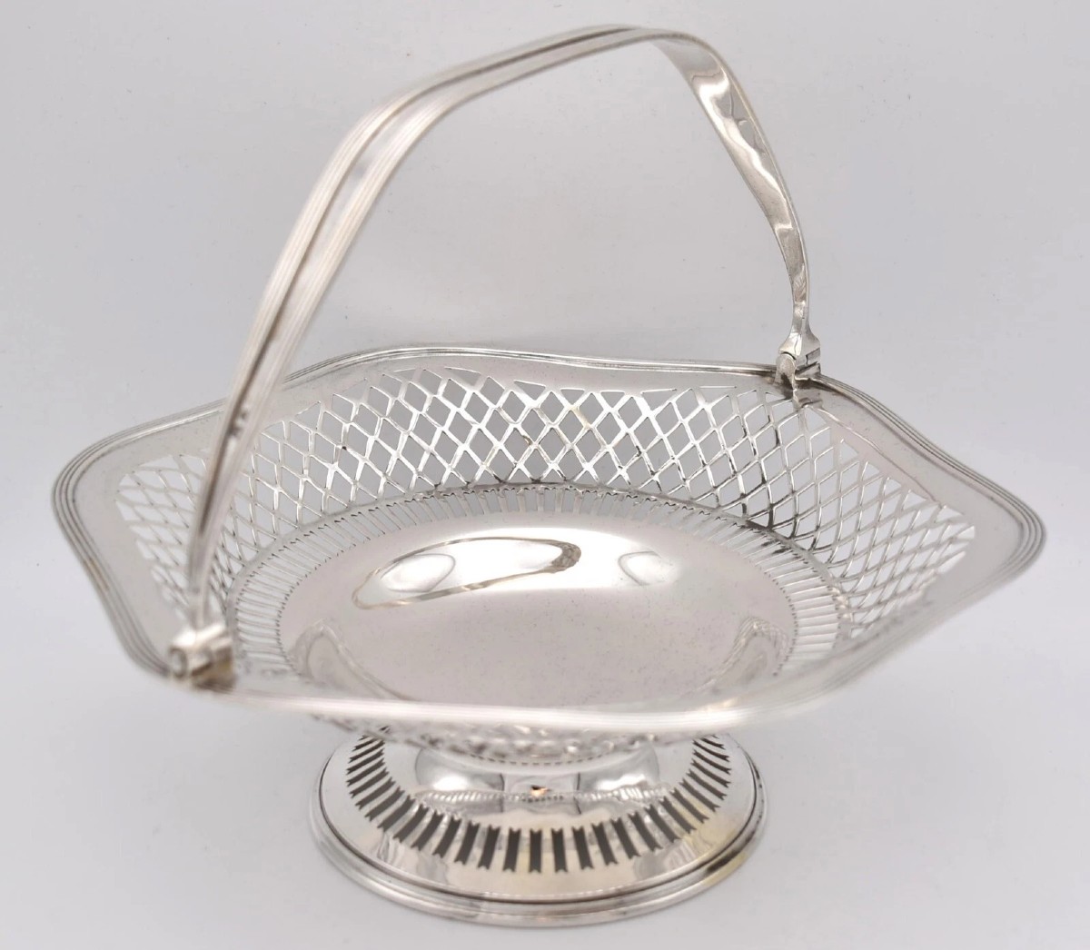 Edwardian 1909 Birmingham Solid Silver Lattice / Pieced Detailed Basket