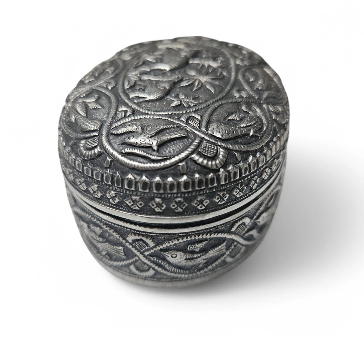 Antique Indian Asian Eastern Silver Ornater Box. Beautiful Detail. Trinket.-photo-1