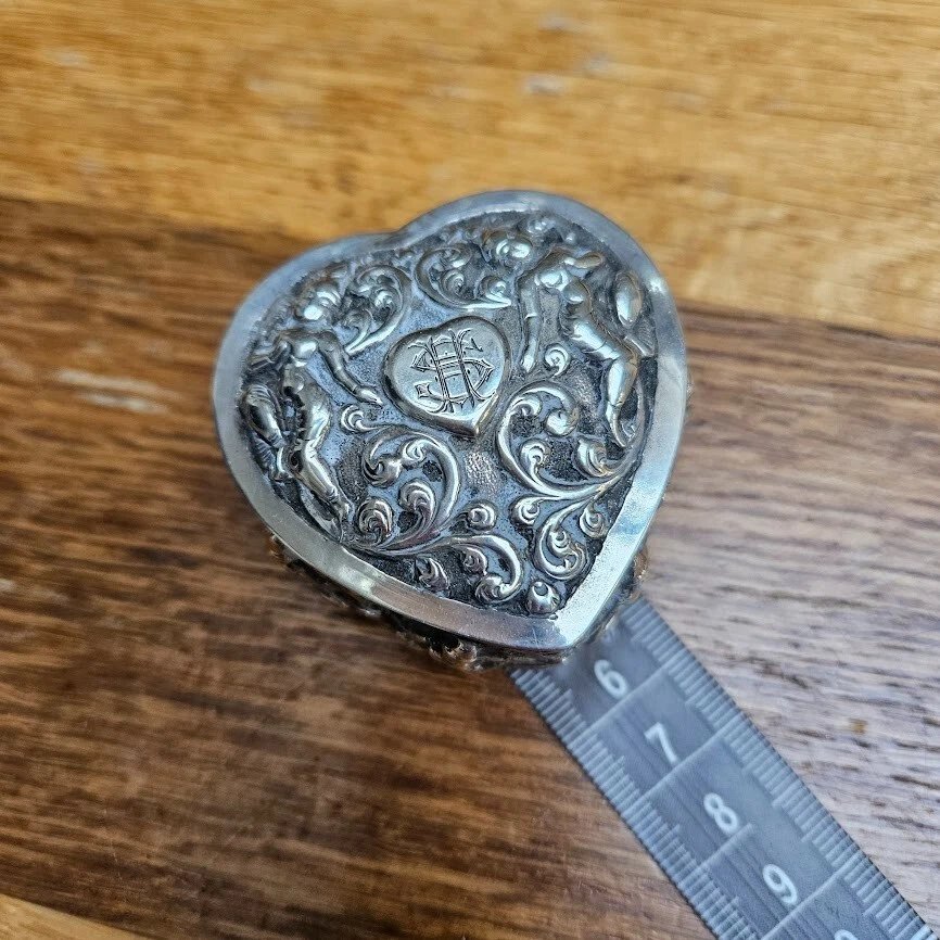 Antique Indian Silver Heart-shaped Trinket Box-photo-7