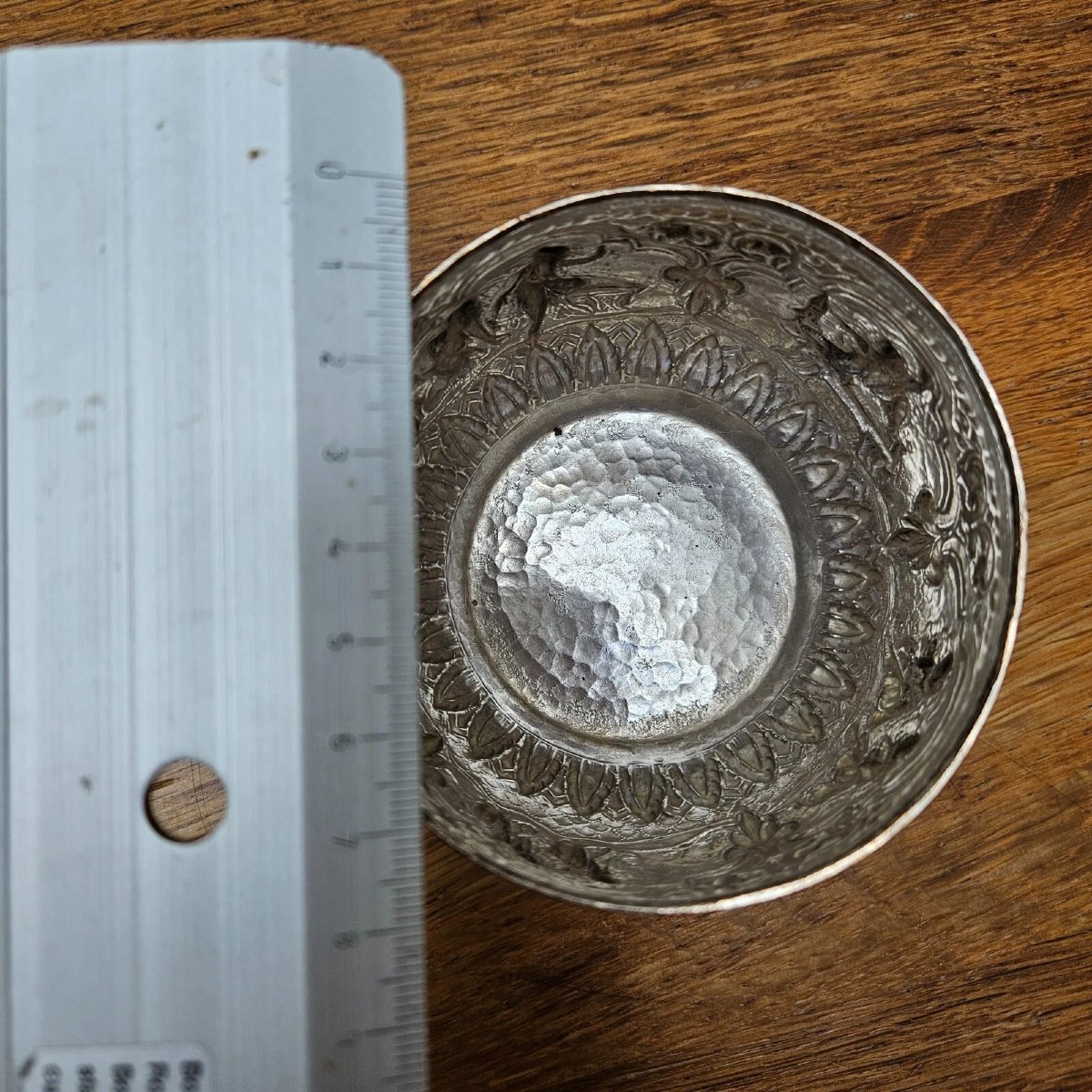 Antique Solid Silver Repoussé Bowl – Intricate Hand-chased Figures – Southeast A-photo-8