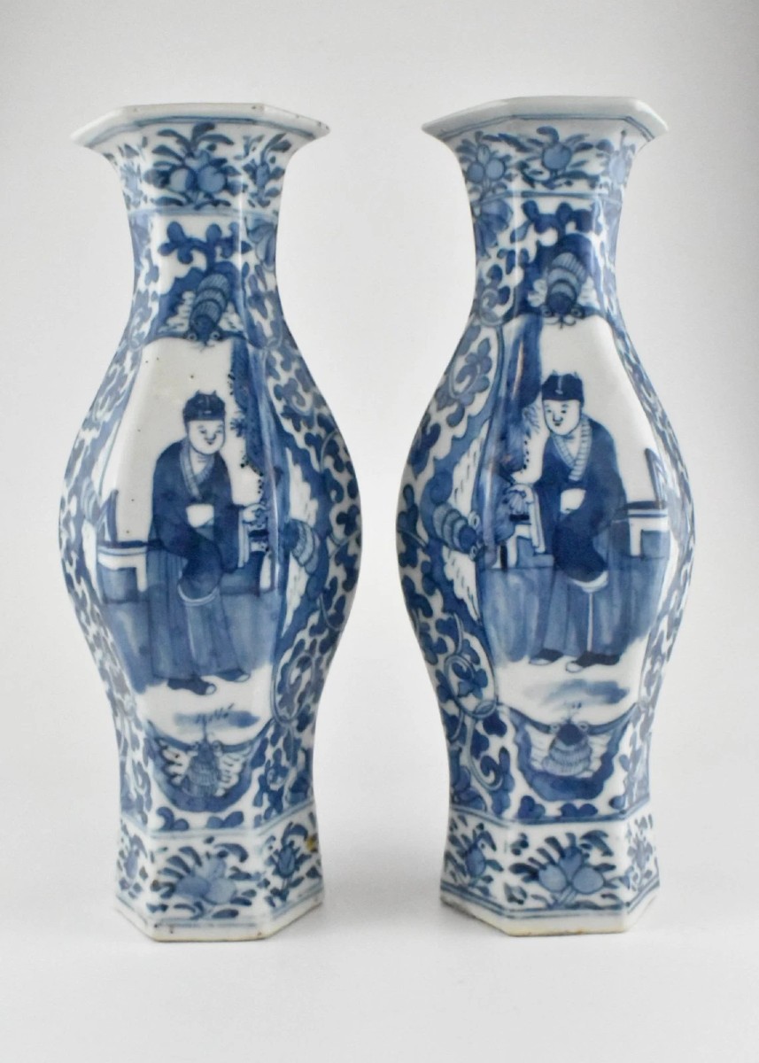 Pair Of Antique Qing Chinese Blue & White Porcelain Vases Kangxi Marks Ca 19thc