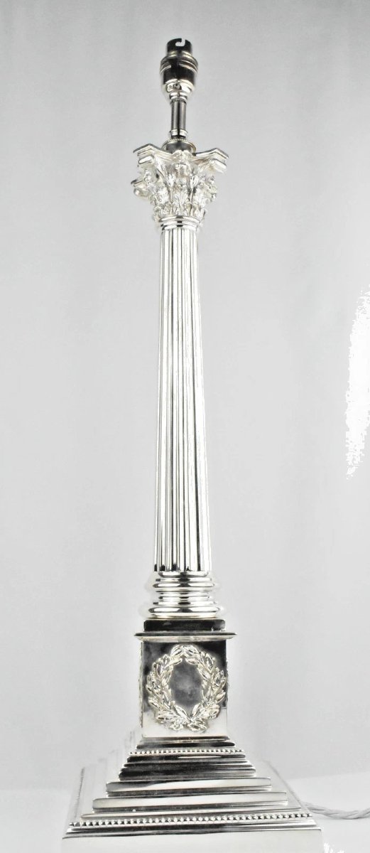 Lampe de table antique victorienne en forme de colonne corinthienne plaquée argent, vers le XIX-photo-2