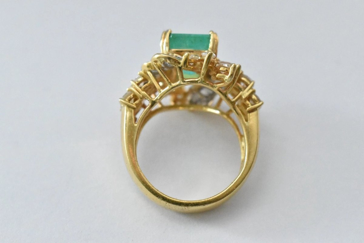 Bague vintage en or jaune 18 carats avec émeraude colombienne de 4,5 carats et diamant de 2,6 c-photo-4