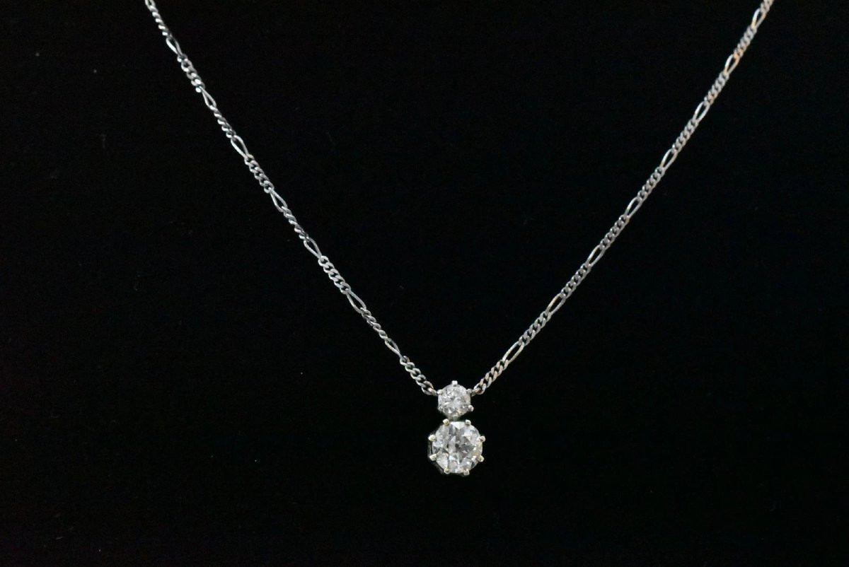 A Vintage 9ct Gold 1.30 Carat Diamond 2 Stone Drop Pendant & Chain Hallmarked-photo-2