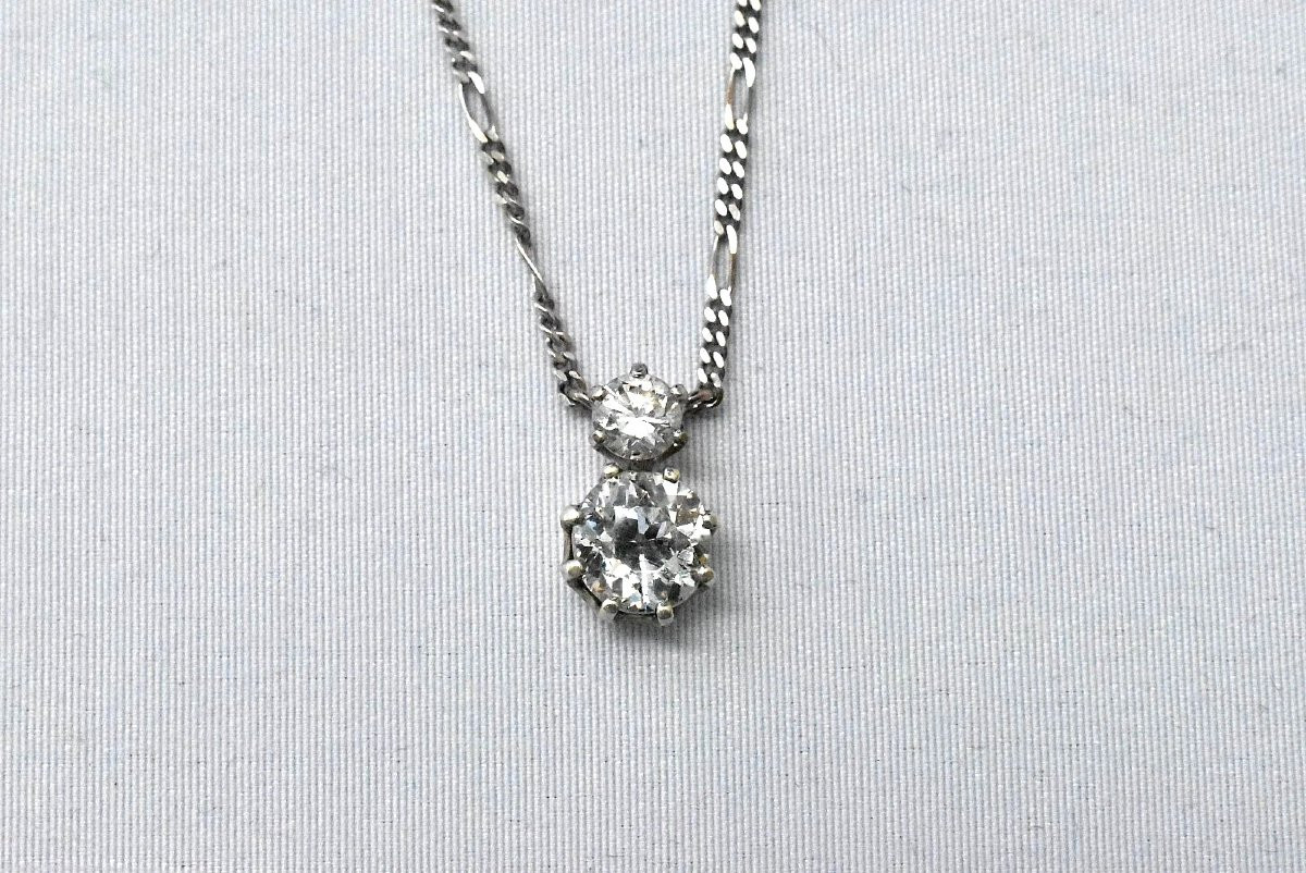 A Vintage 9ct Gold 1.30 Carat Diamond 2 Stone Drop Pendant & Chain Hallmarked-photo-3