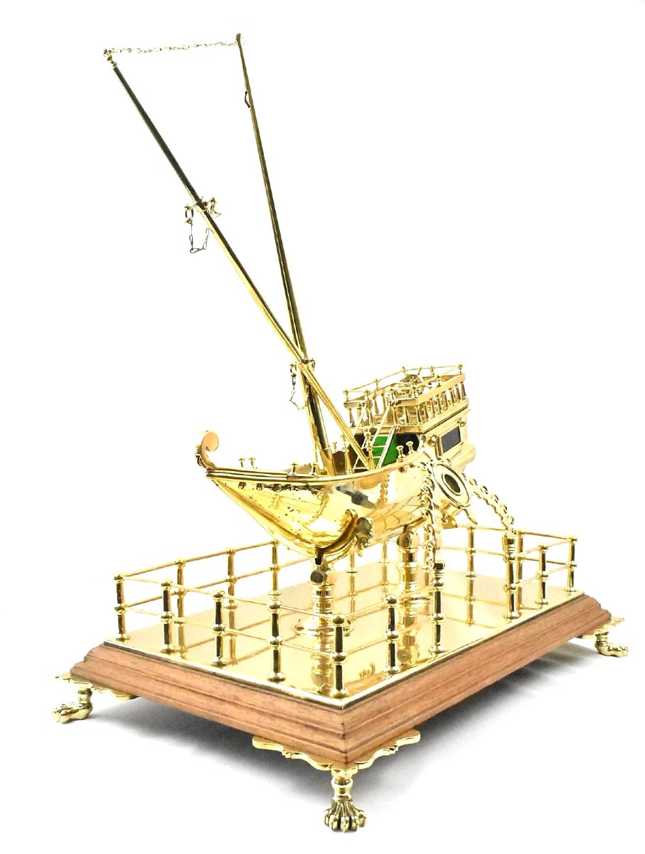 19th Century Large High Quality Antique Brass Model Ship With A Central Compass-photo-4