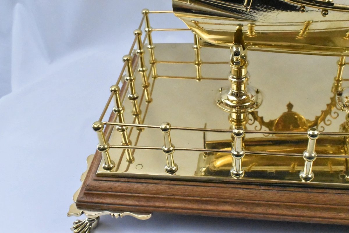 19th Century Large High Quality Antique Brass Model Ship With A Central Compass-photo-3