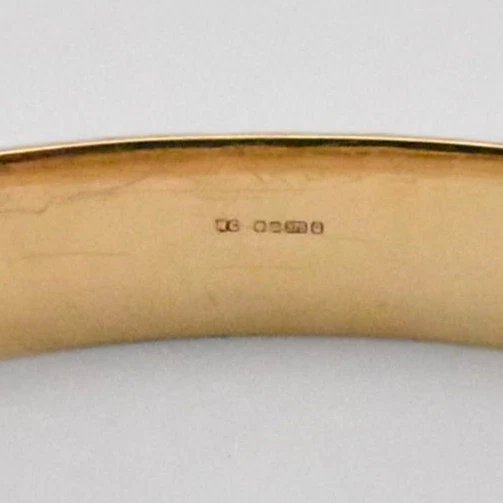 Bracelet jonc vintage en or jaune 9 carats, gravé de motifs floraux, à charnière, 11,9 grammes-photo-2