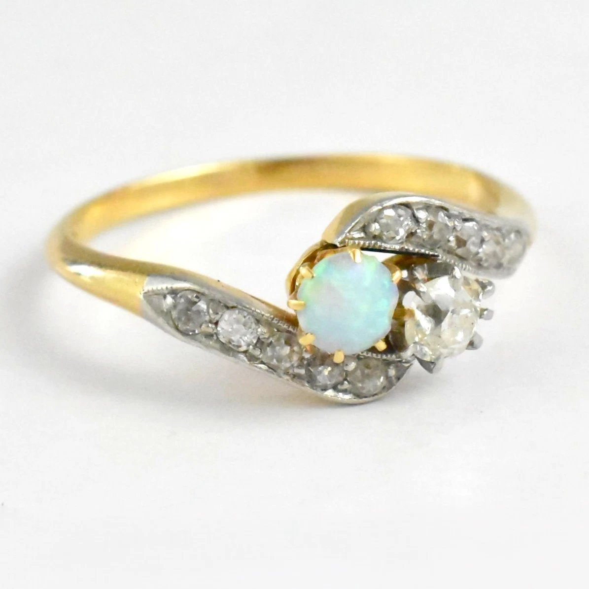 Bague croisée ancienne en or 18 carats et platine, sertie d'une opale et d'un diamant de 0,35 c-photo-2