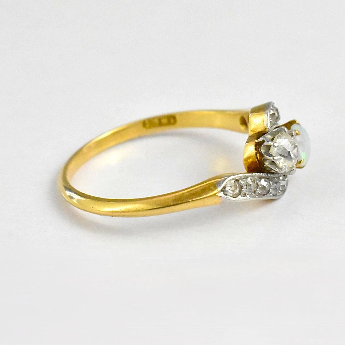 Bague croisée ancienne en or 18 carats et platine, sertie d'une opale et d'un diamant de 0,35 c-photo-1