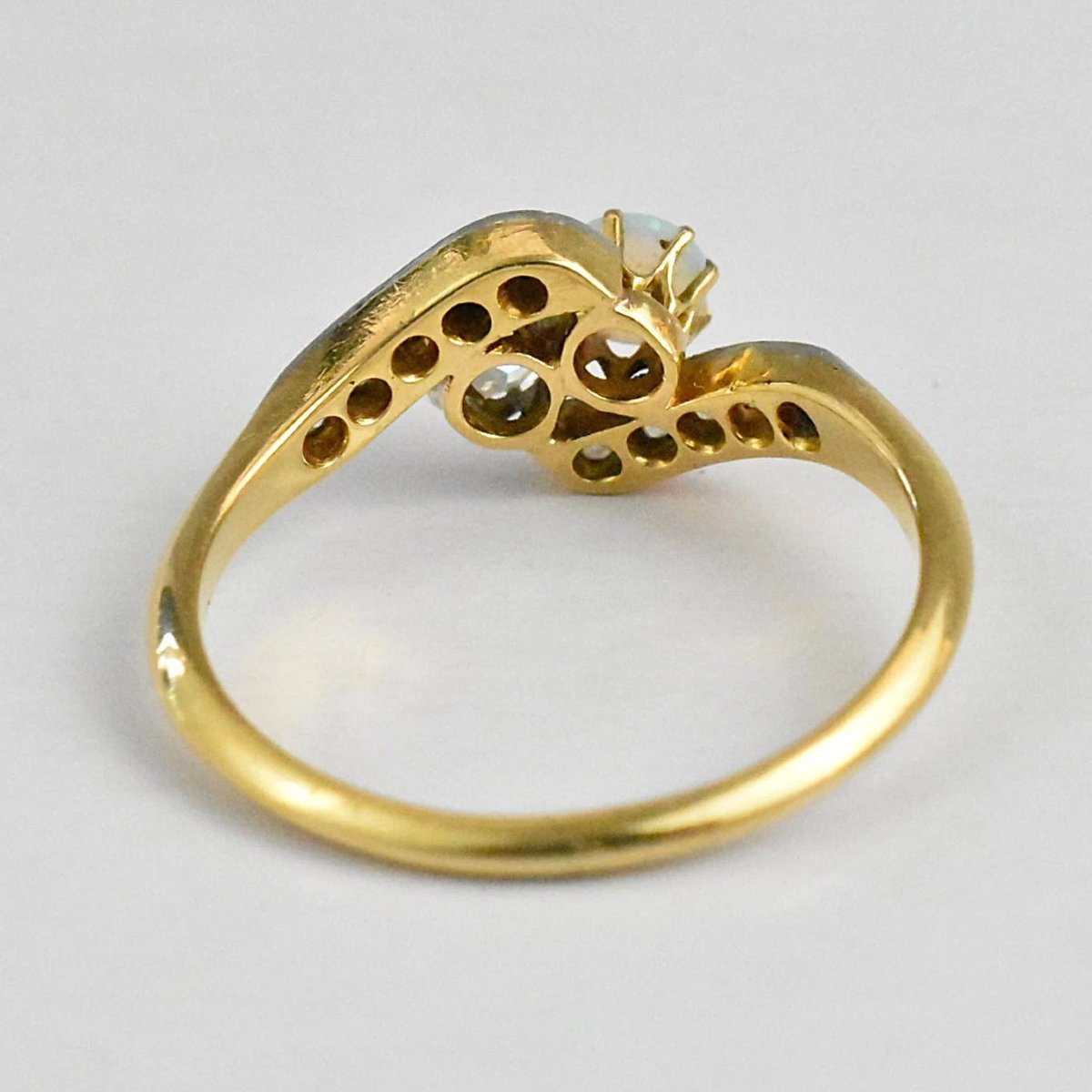 Bague croisée ancienne en or 18 carats et platine, sertie d'une opale et d'un diamant de 0,35 c-photo-3