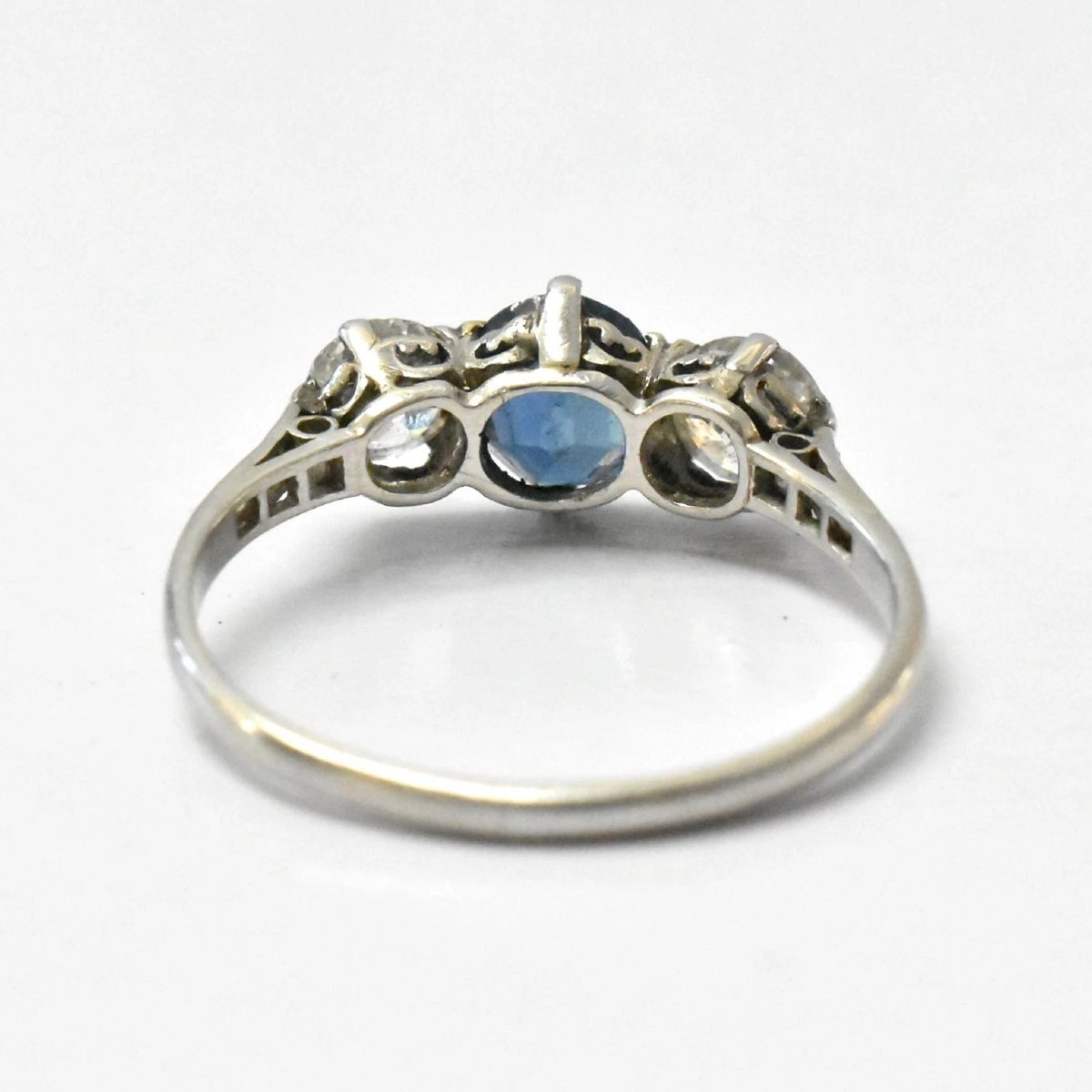 Antique Edwardian White Claw Set Three Stone 1ct Sapphire & 0.75ct Diamond Ring-photo-6