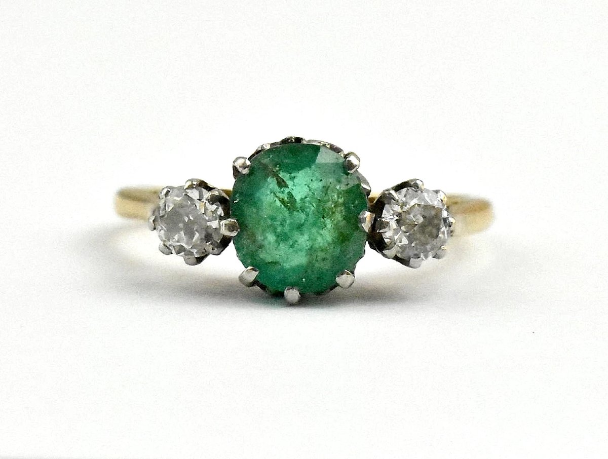 Bague vintage européenne en or jaune 18 carats avec émeraude taille ancienne et diamant, circa-photo-2