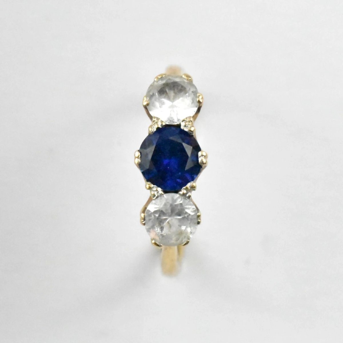 Vintage Mid-century 9ct Gold 3-stone Ring One Blue & Two White Synthetic Stones-photo-3