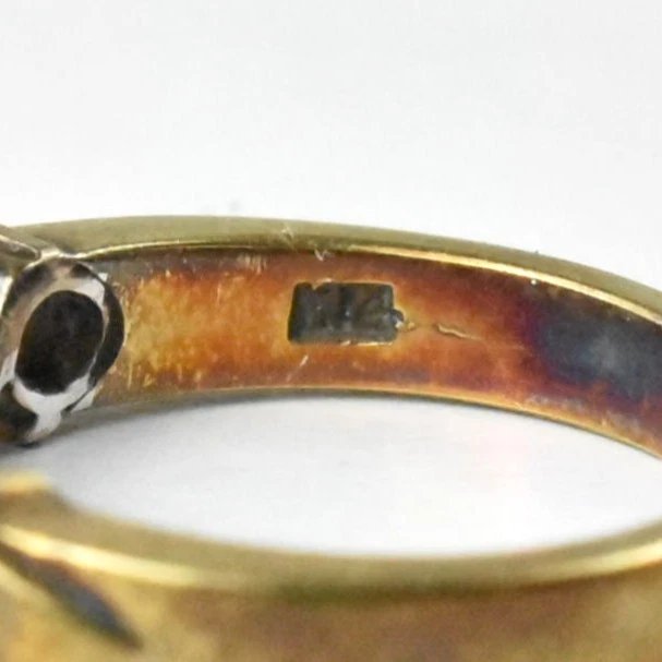 Bague demi-anneau vintage en or blanc et jaune 14 carats, en forme de « S », sertie d'un diaman-photo-2