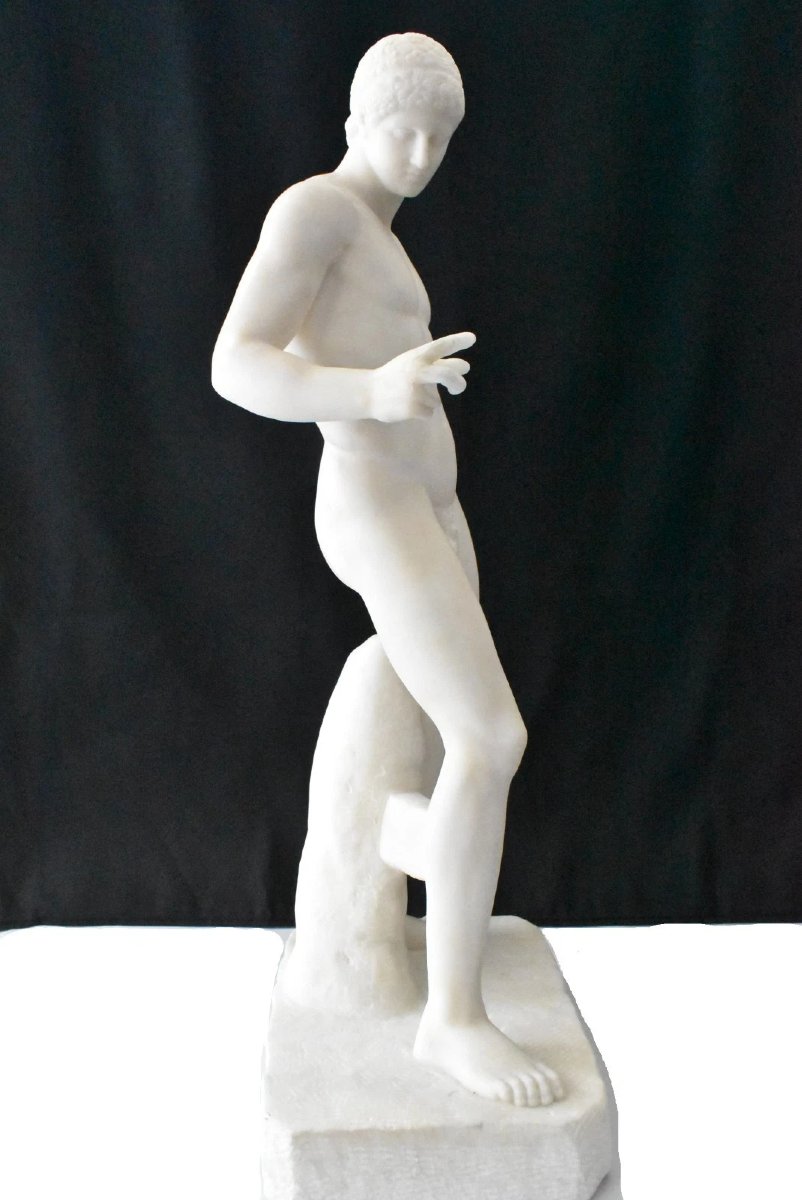 Grande statue antique en marbre « Discophoros », 58 cm de haut, vers le milieu du XIXe siècle-photo-3