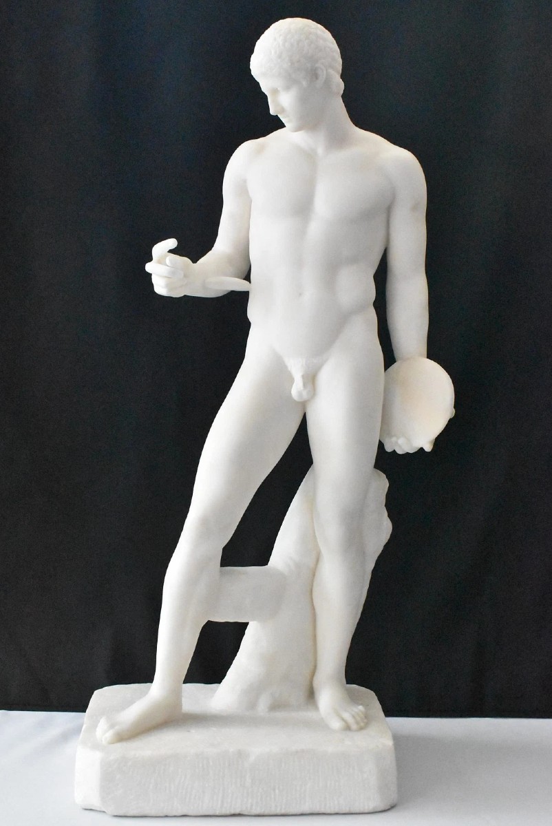 Grande statue antique en marbre « Discophoros », 58 cm de haut, vers le milieu du XIXe siècle