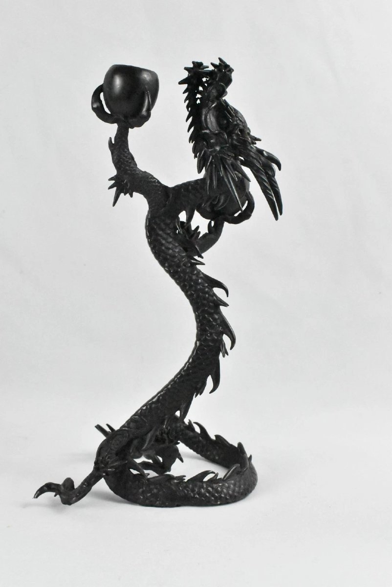 Vase Usubata japonais en bronze avec deux porte-bougies en forme de dragon et dragon-photo-2