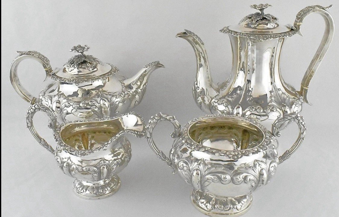 Service à thé et à café victorien quatre pièces en argent massif de 1842 par William Hunter-photo-1