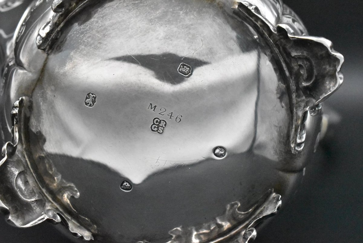 Cafetière/théière victorienne en argent massif ornée, datée de 1849 et gravée.-photo-4