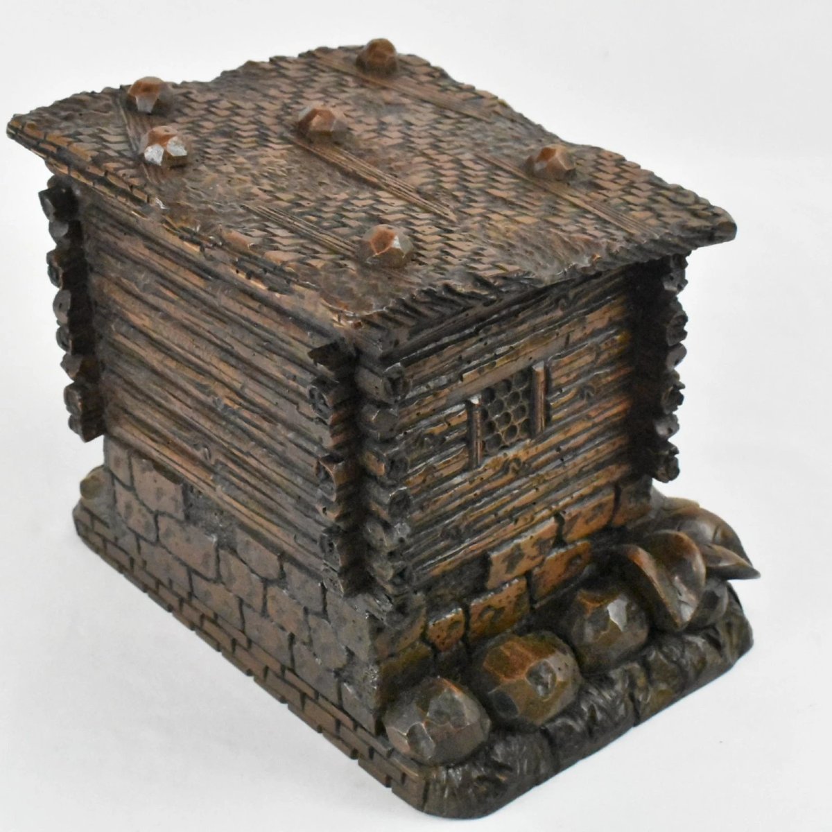 Cave à cigares ancienne en bois sculpté à la main, Forêt-Noire, vers le XIXe siècle.-photo-6