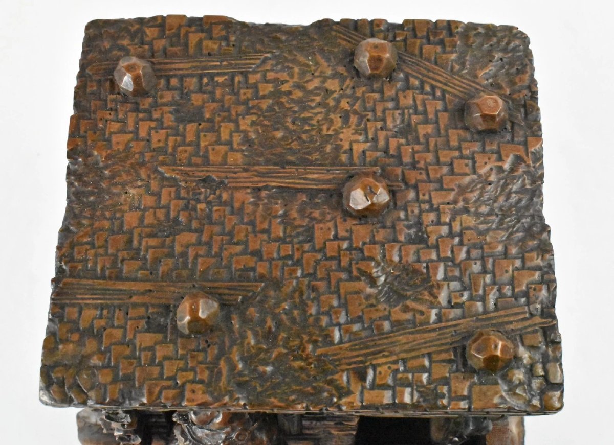 Cave à cigares ancienne en bois sculpté à la main, Forêt-Noire, vers le XIXe siècle.-photo-7