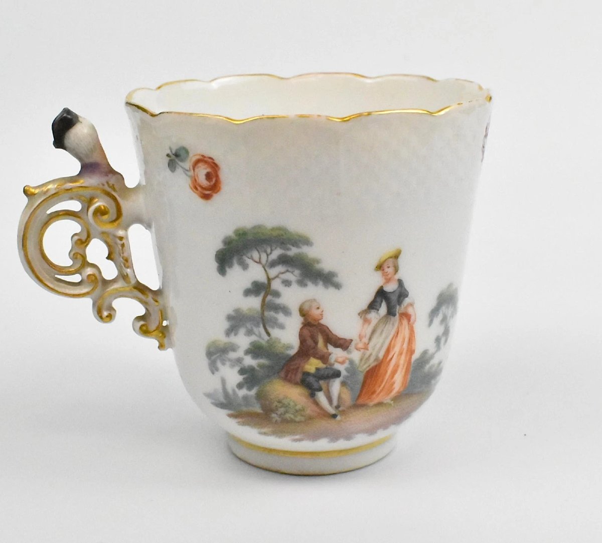 Rare Meissen Quatrefoil Shape Cup And Saucer, Dating To Circa 1745-photo-4