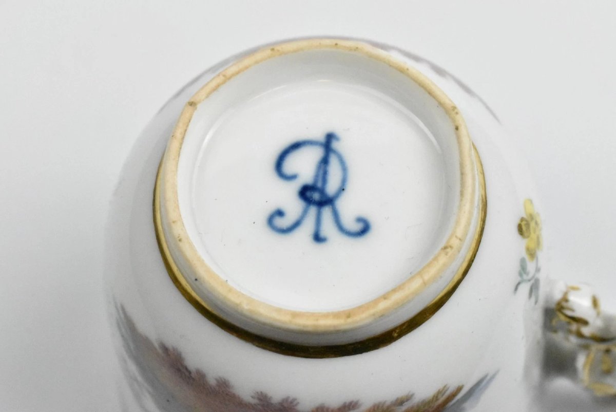 Rare Meissen Quatrefoil Shape Cup And Saucer, Dating To Circa 1745-photo-4