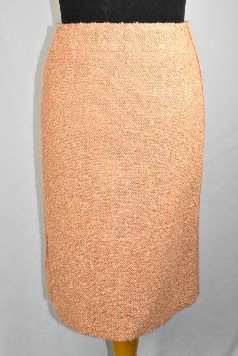 Rare tailleur jupe Chanel vintage des années 1990’s, veste en tweed à bordures en satin-photo-3