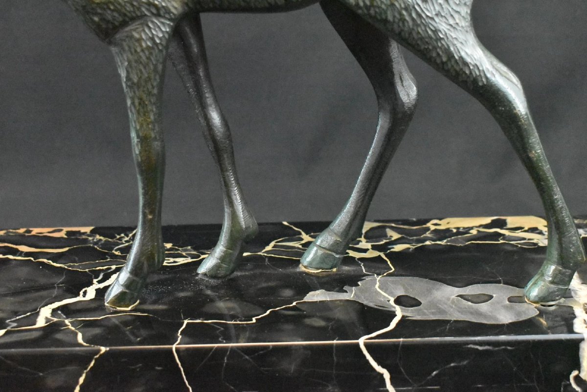 Art Deco Bronze Sculpture Of A Deer (doe) Mounted On A Black Marble Base-photo-4