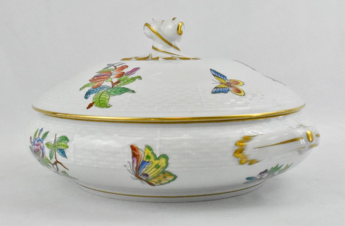Paire de grandes soupières Herend Queen Victoria à couvercle, motif papillons et fleurs-photo-4