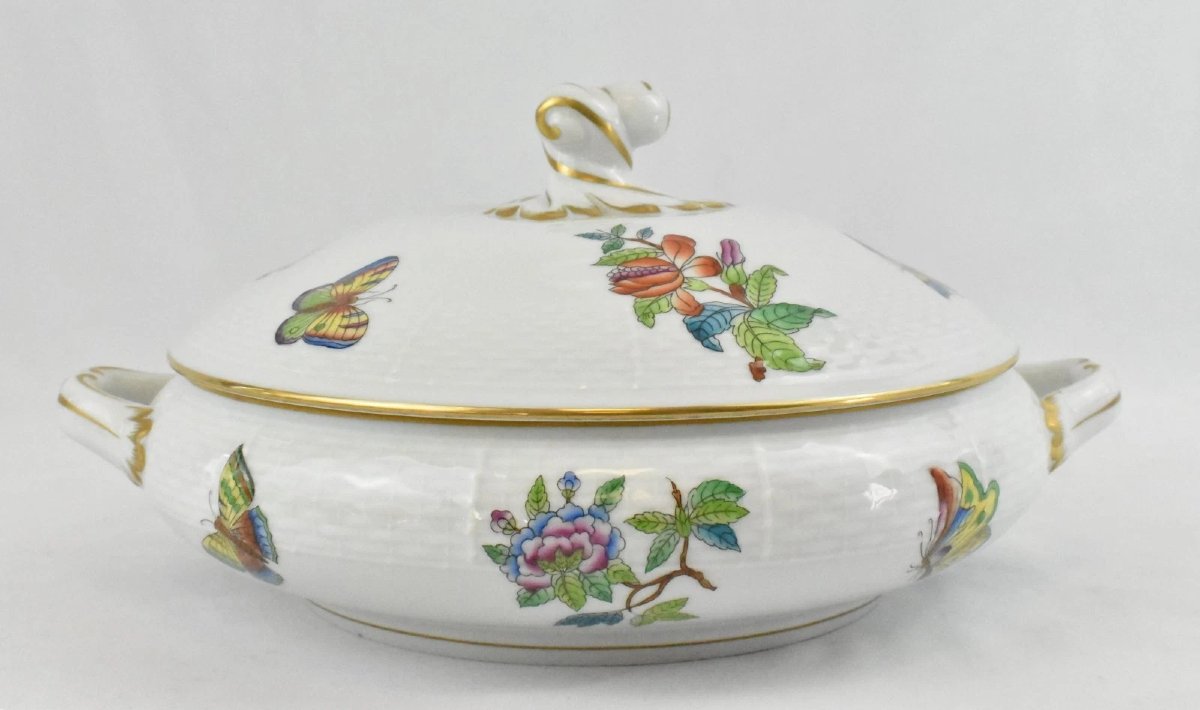 Paire de grandes soupières Herend Queen Victoria à couvercle, motif papillons et fleurs-photo-5