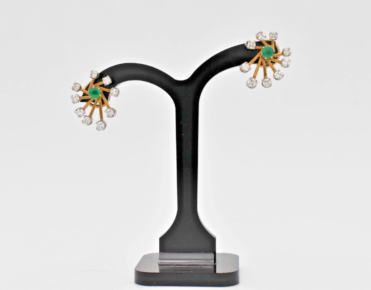 Boucles d'oreilles puces en or jaune 18 carats, style moderne du milieu du siècle, serties d'ém