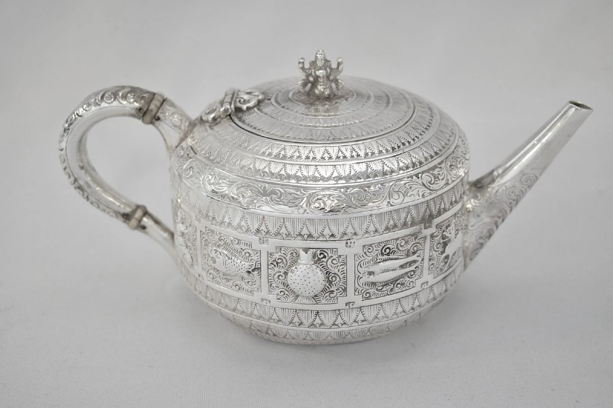 Service à thé ancien en argent massif George Fox, motif zodiaque indien, trois pièces, Londres -photo-3