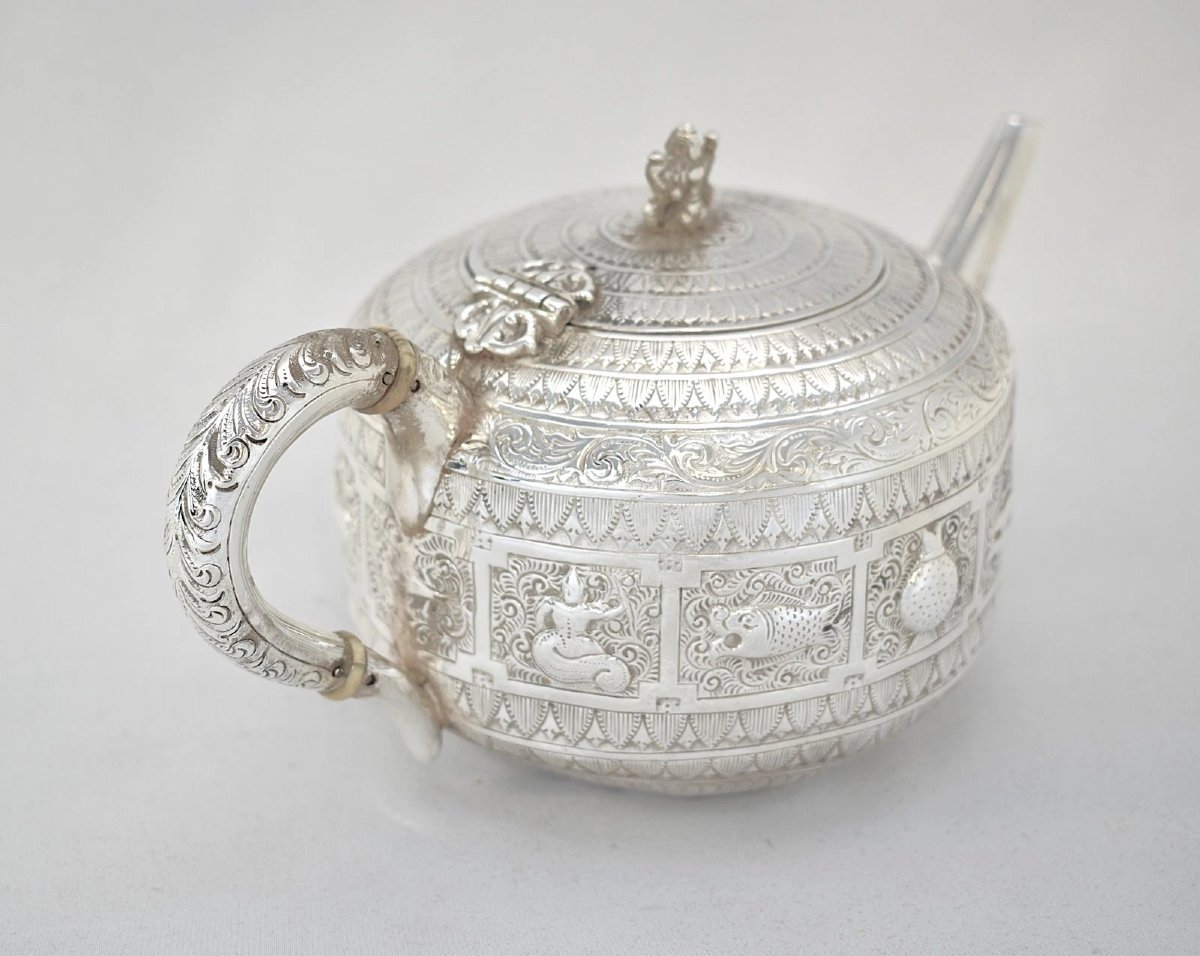 Service à thé ancien en argent massif George Fox, motif zodiaque indien, trois pièces, Londres -photo-4