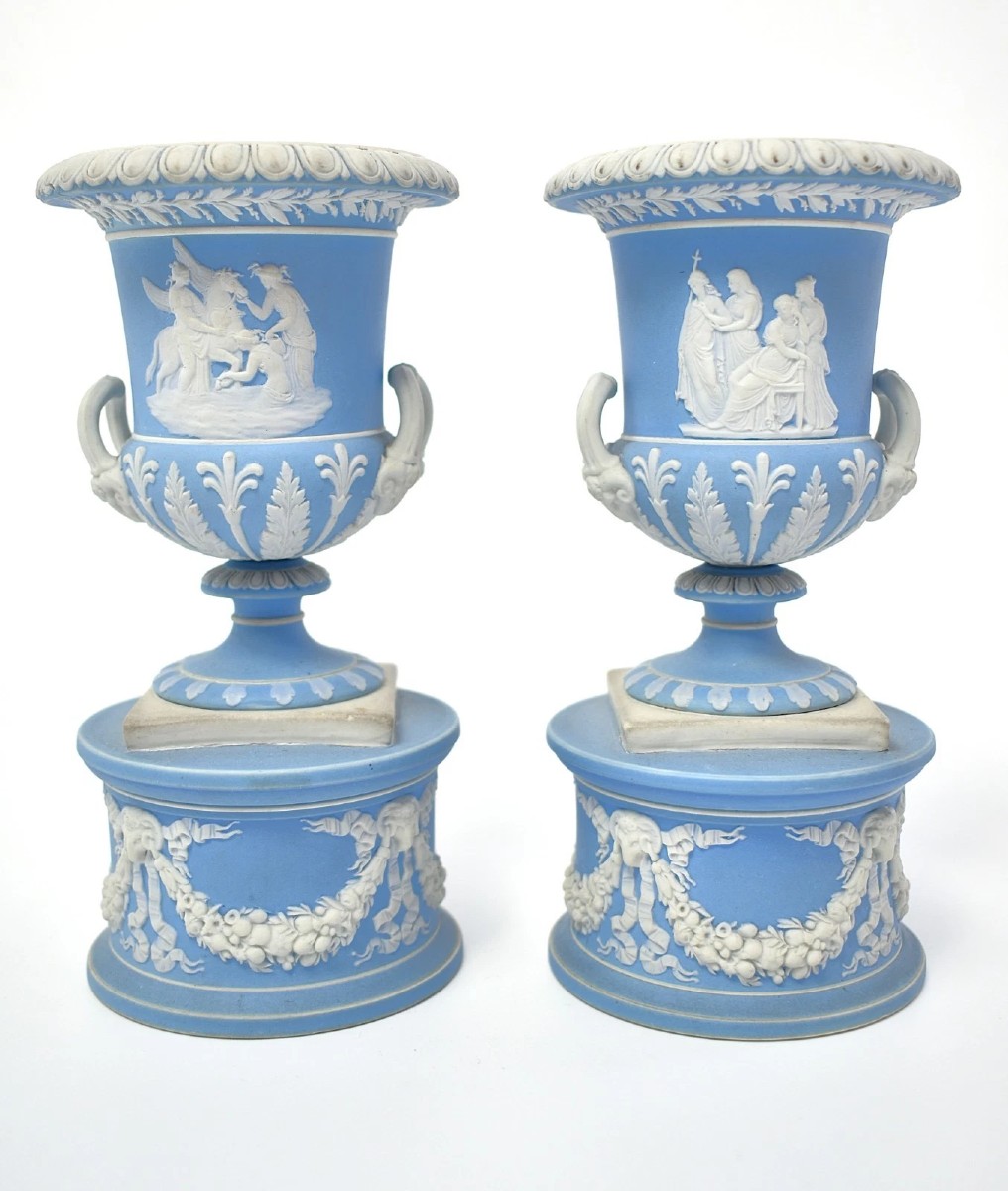 Wedgwood 1871 Blue Jasperware Campana Urns Pair White Bas-reliefs Urns Pedestals