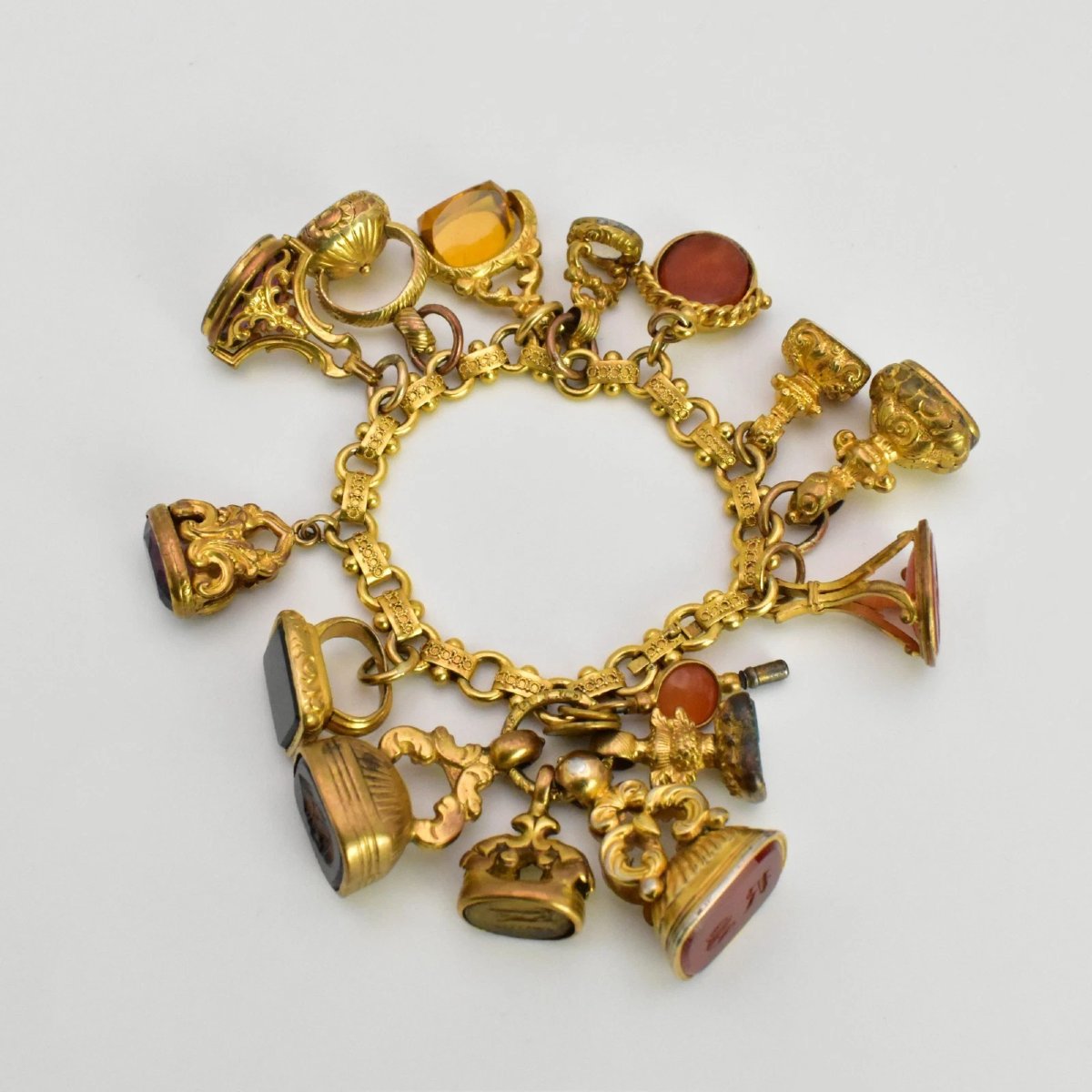 Antique Victorian 9ct-15ct Gold Charm Bracelet 15 Fob Seals Carnelian Bloodstone-photo-2