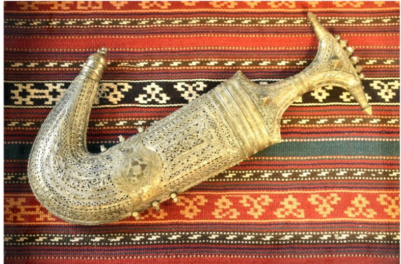 Antique Yemeni Bedouin Jambiya Dagger Silver Repousse Framed Tribal Artifact-photo-2