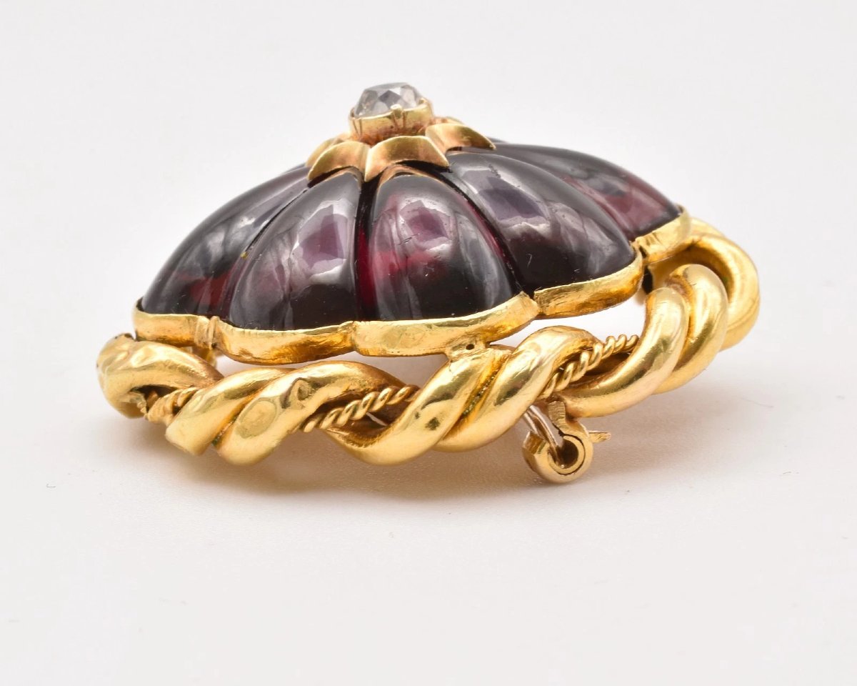 Grande broche ancienne victorienne en or 15 carats, ornée d'un grenat anthracite et de diamants-photo-4