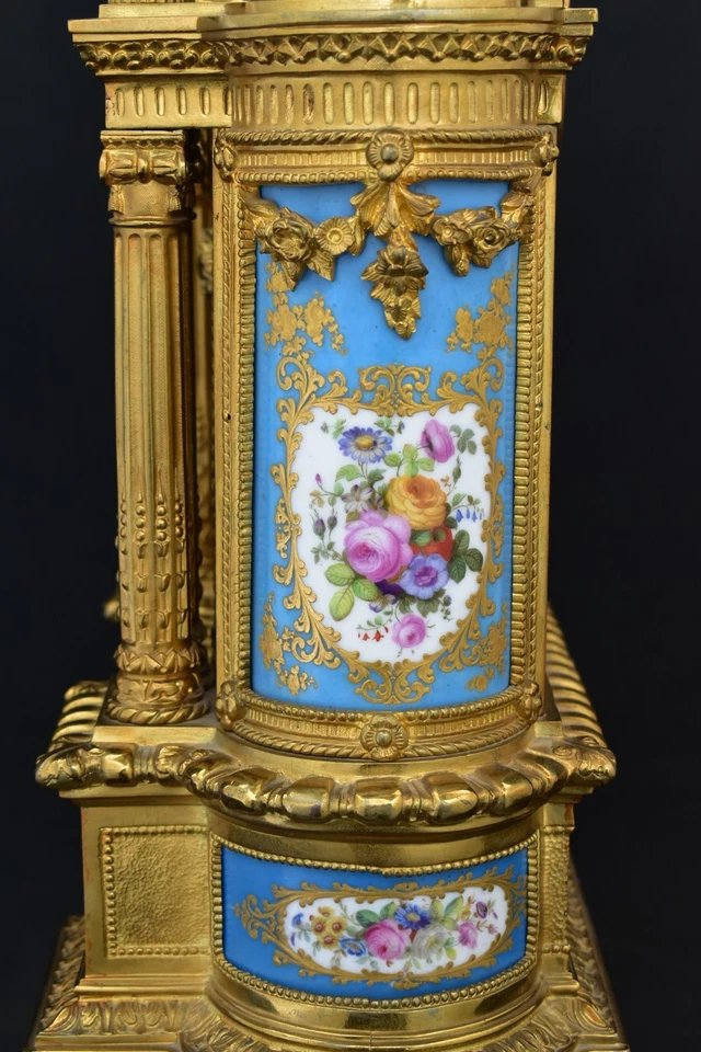 Grande pendule de cheminée Napoléon III en bronze doré et porcelaine de Sèvres, Etienne Lenoir,-photo-2
