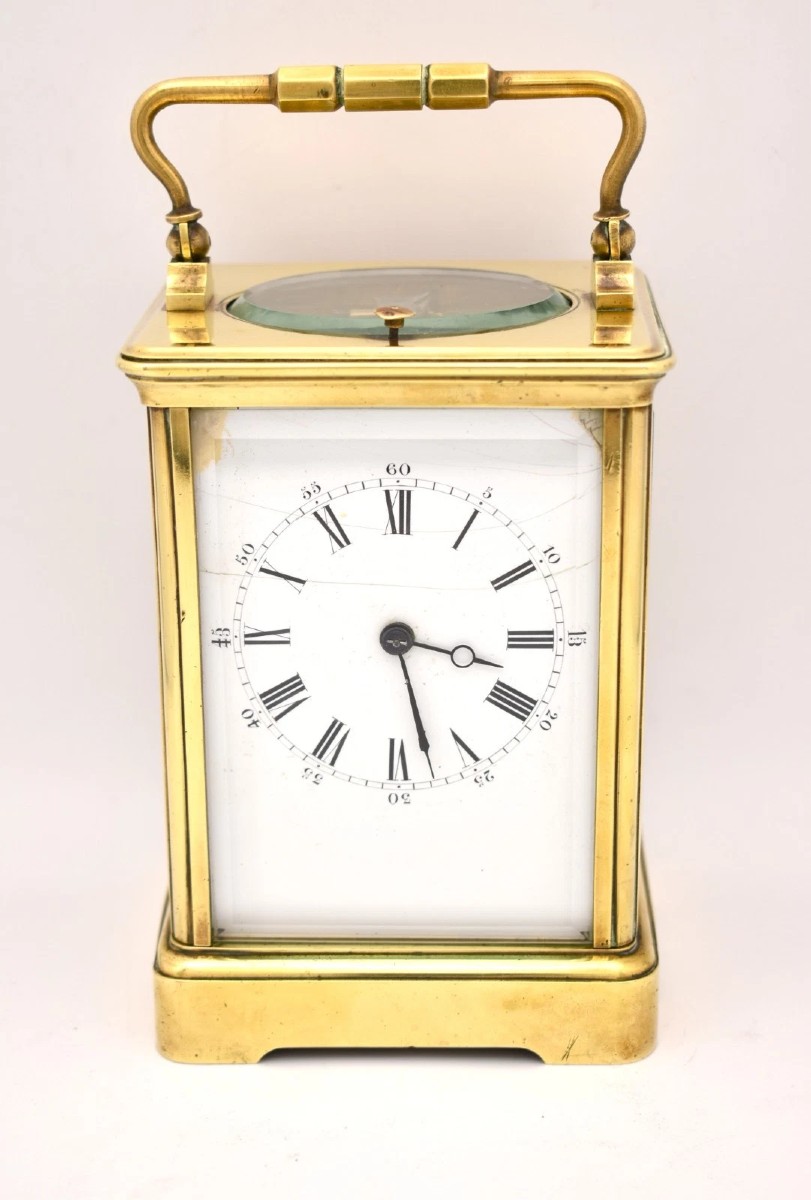 Pendule de voyage victorienne française à sonnerie, T. Martin & Co, numéro de série 3058, en ét