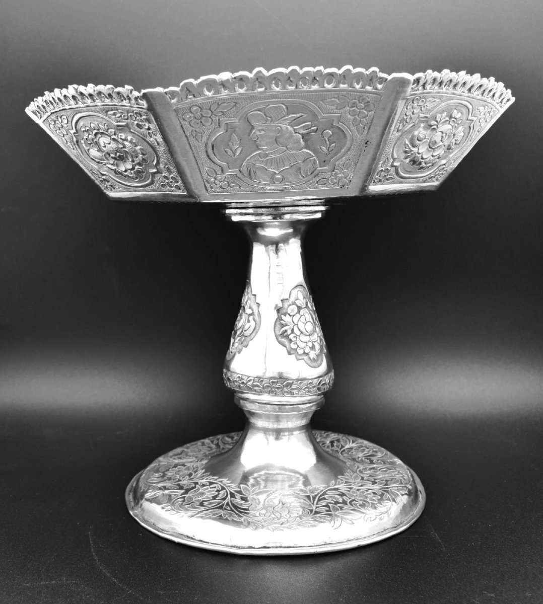 Antique Anglo-indian Burmese Silver Repoussé Tazza Footed Bowl 685g 21.5cm-photo-3