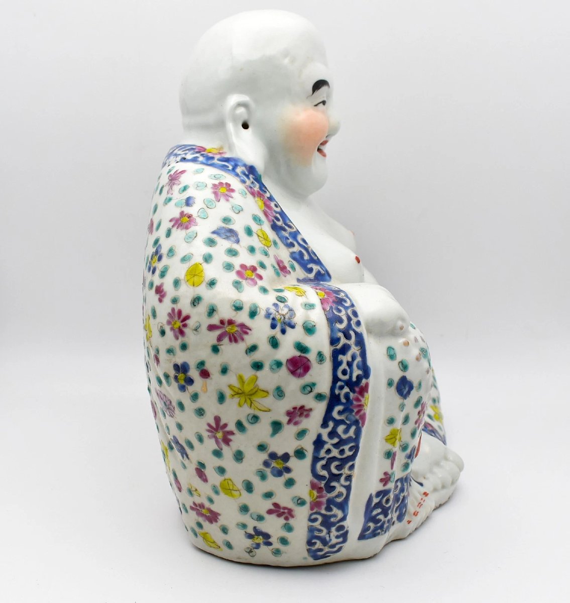 Figurine de Bouddha rieur (Budai) en porcelaine Famille Rose de Zhu Mao Ji, XXe siècle-photo-4