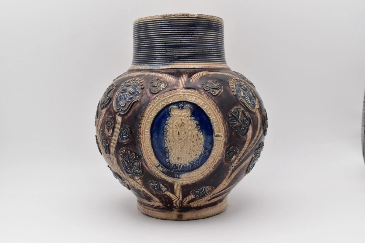 Rare Antique William III Période Royal Portrait Westerwald Stoneware Jug Ca 1700 »