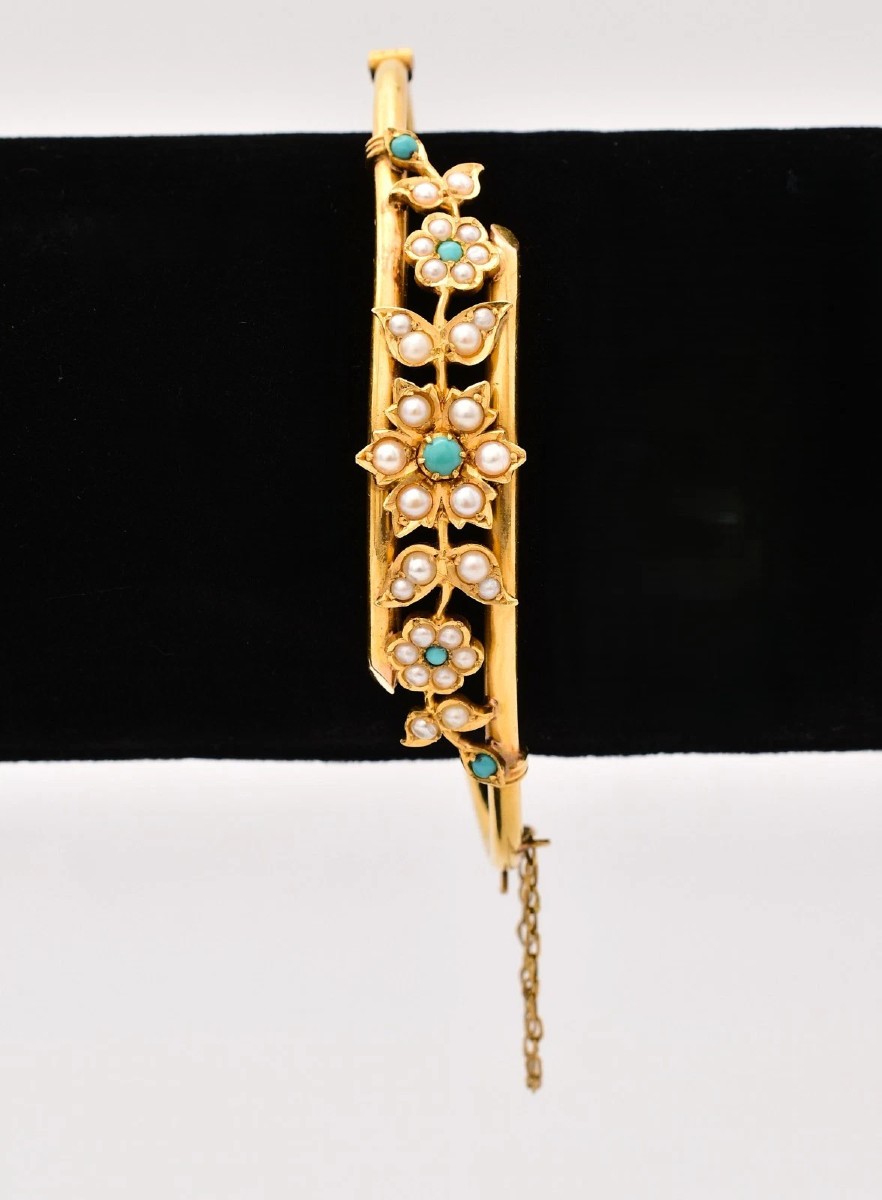 Bracelet jonc victorien ancien en or 18 carats, turquoise, perles fines et motif floral, 17,9 g