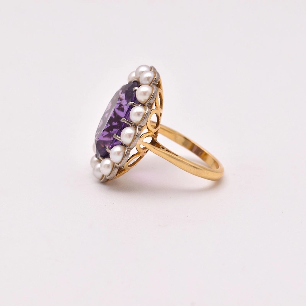 Bague vintage en or 18 carats, ornée d'un gros bouquet de perles ovales d'améthyste de 7,9 cara-photo-1