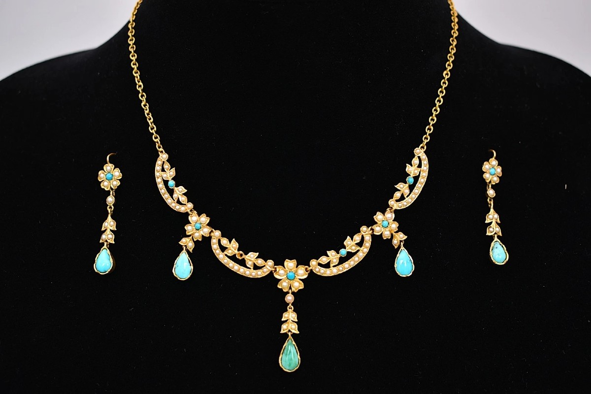 Parure ancienne de style édouardien, collier et boucles d'oreilles en perles fines et or, vers 