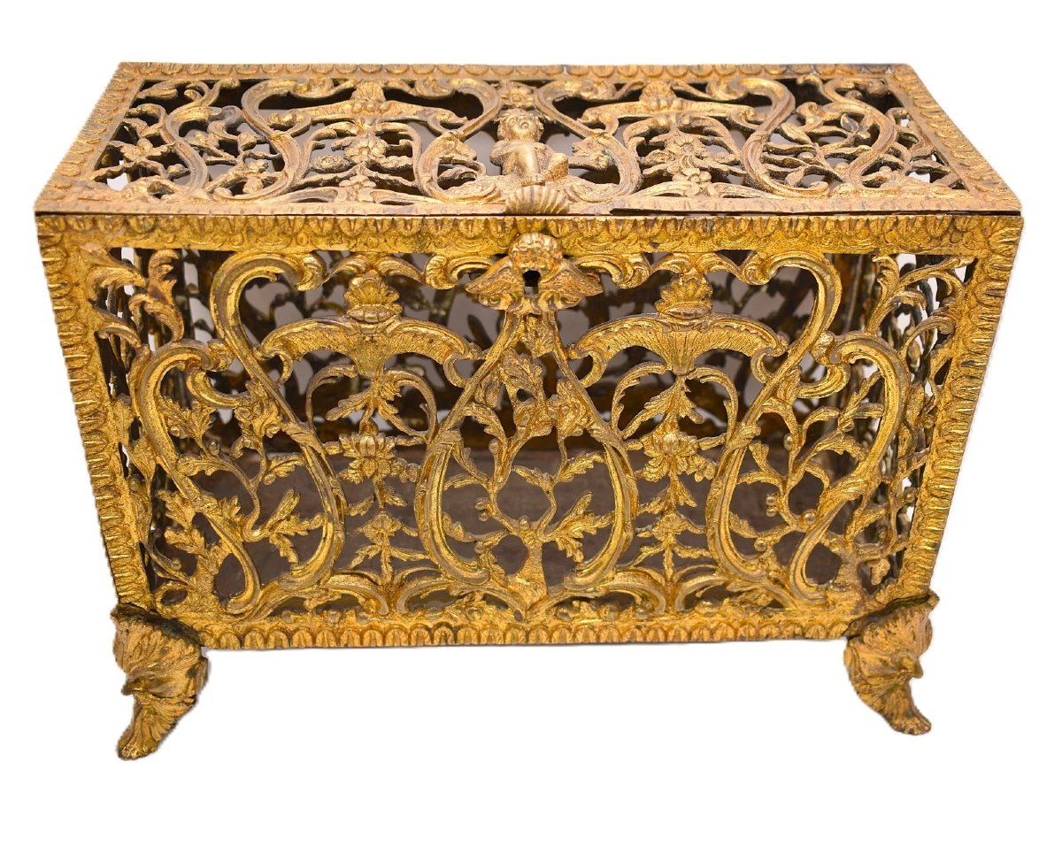 Coffret à bijoux ajouré en bronze doré, style ormolu, datant du début du XIXe siècle.-photo-2