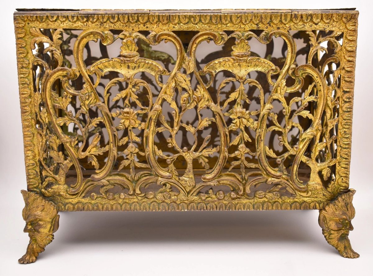 Coffret à bijoux ajouré en bronze doré, style ormolu, datant du début du XIXe siècle.-photo-1
